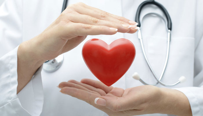 آپ کے دل کی بگڑتی صحت کے بارے میں 10 سال پہلے بتا سکتا ہے آپ کا بلڈ